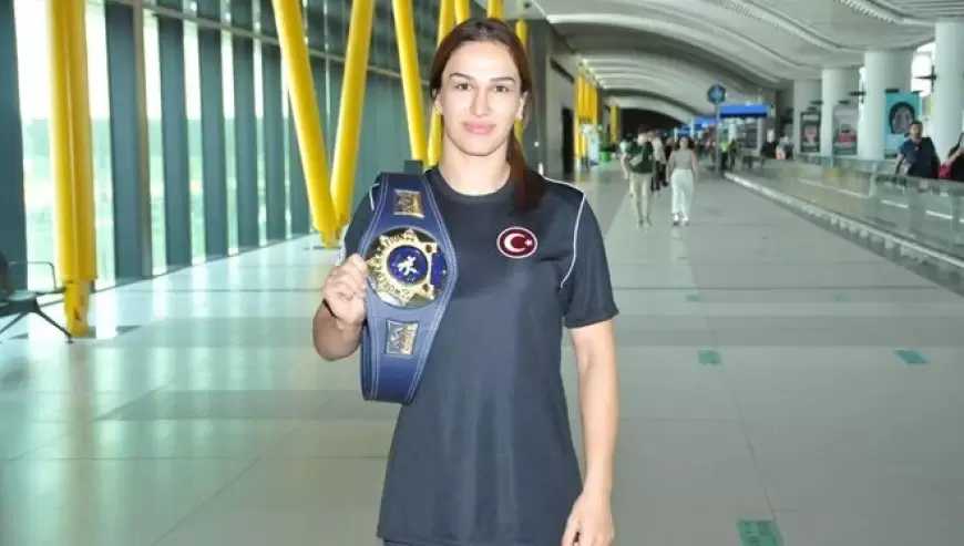 Buse Tosun Çavuşoğlu Dünya Güreş Şampiyonası'nda Altın Madalya Kazandı