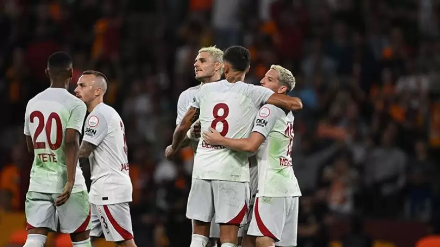 İstanbulspor ile Galatasaray maçında futbolcular yeşile boyandı! Atatürk Olimpiyat Stadı'nın zemini gündem oldu