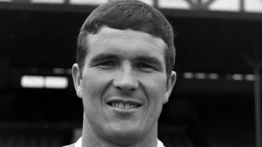 Liverpool'un Efsanevi Kaptanı Ron Yeats 86 Yaşında Hayatını Kaybetti