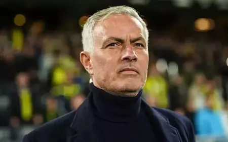 Mourinho’dan Kasımpaşa Maçı Sonrası Açıklamalar: "Gençlere Saygı Duyduk"