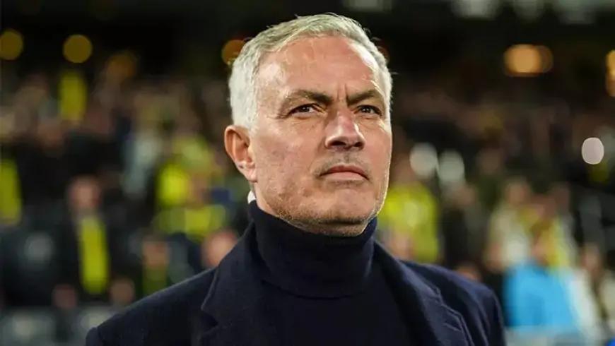 Mourinho’dan Kasımpaşa Maçı Sonrası Açıklamalar: "Gençlere Saygı Duyduk"